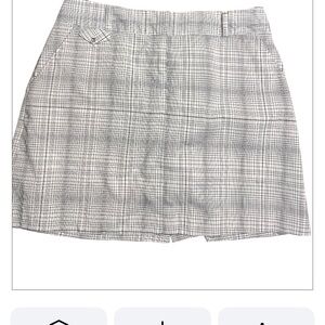 Izod Perform X Cool – FX stretch, plaid golf skirt / skort.  Size 8.